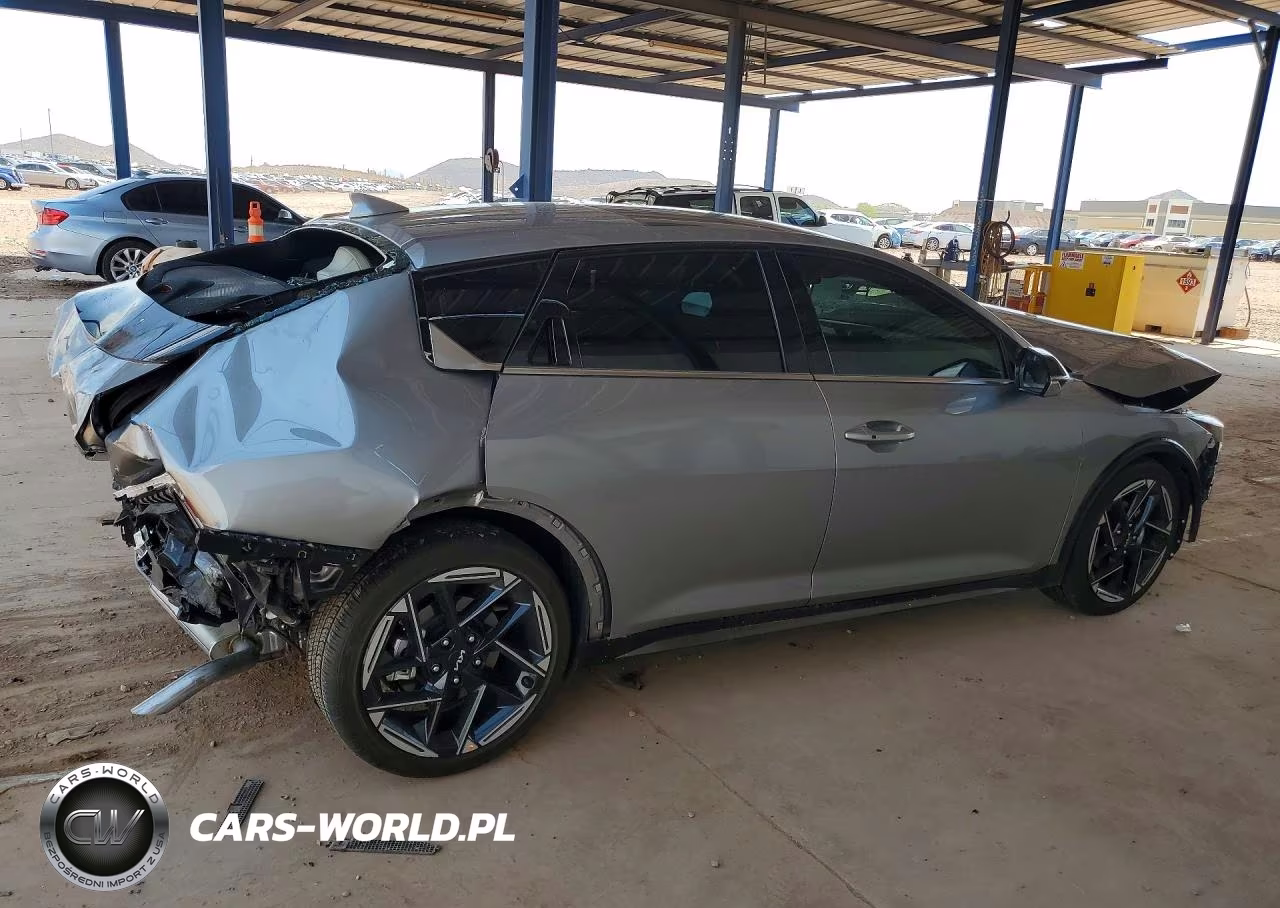 2025 Kia K4 Gt Line VIN:3KPFW4DE7SE222700 - 3