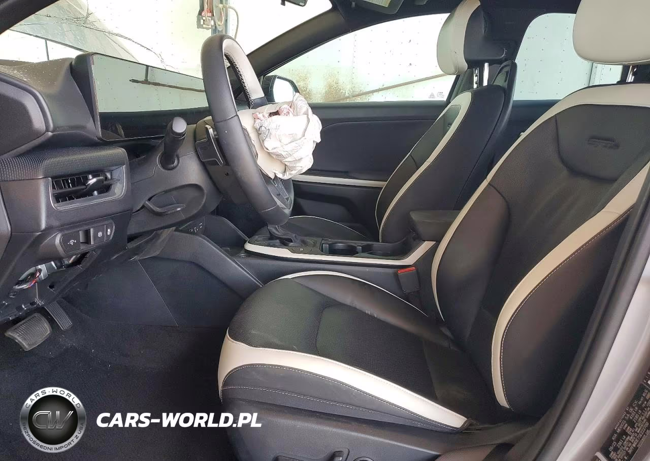 2025 Kia K4 Gt Line VIN:3KPFW4DE7SE222700 - 7
