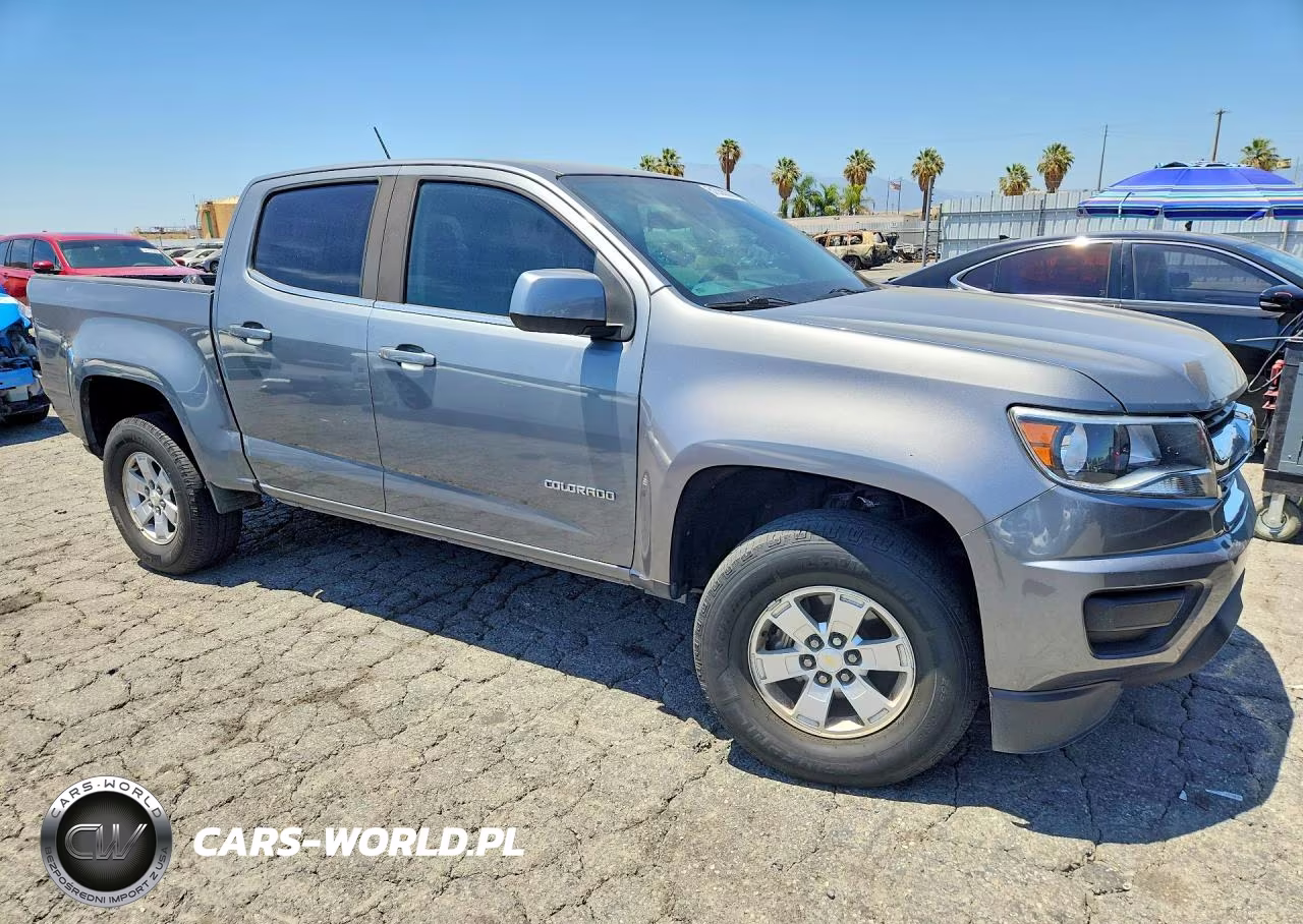2018 Chevrolet Colorado VIN:1GCGSBEN1J1303180 - 4