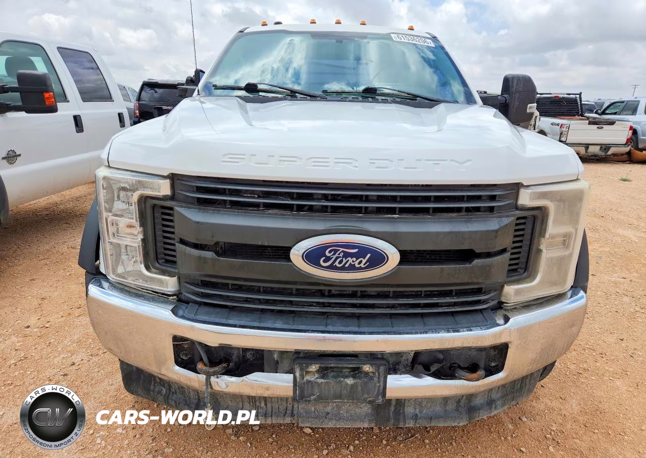 2019 Ford F550 Super Duty VIN:1FD0X5HT6KED92913 - 5