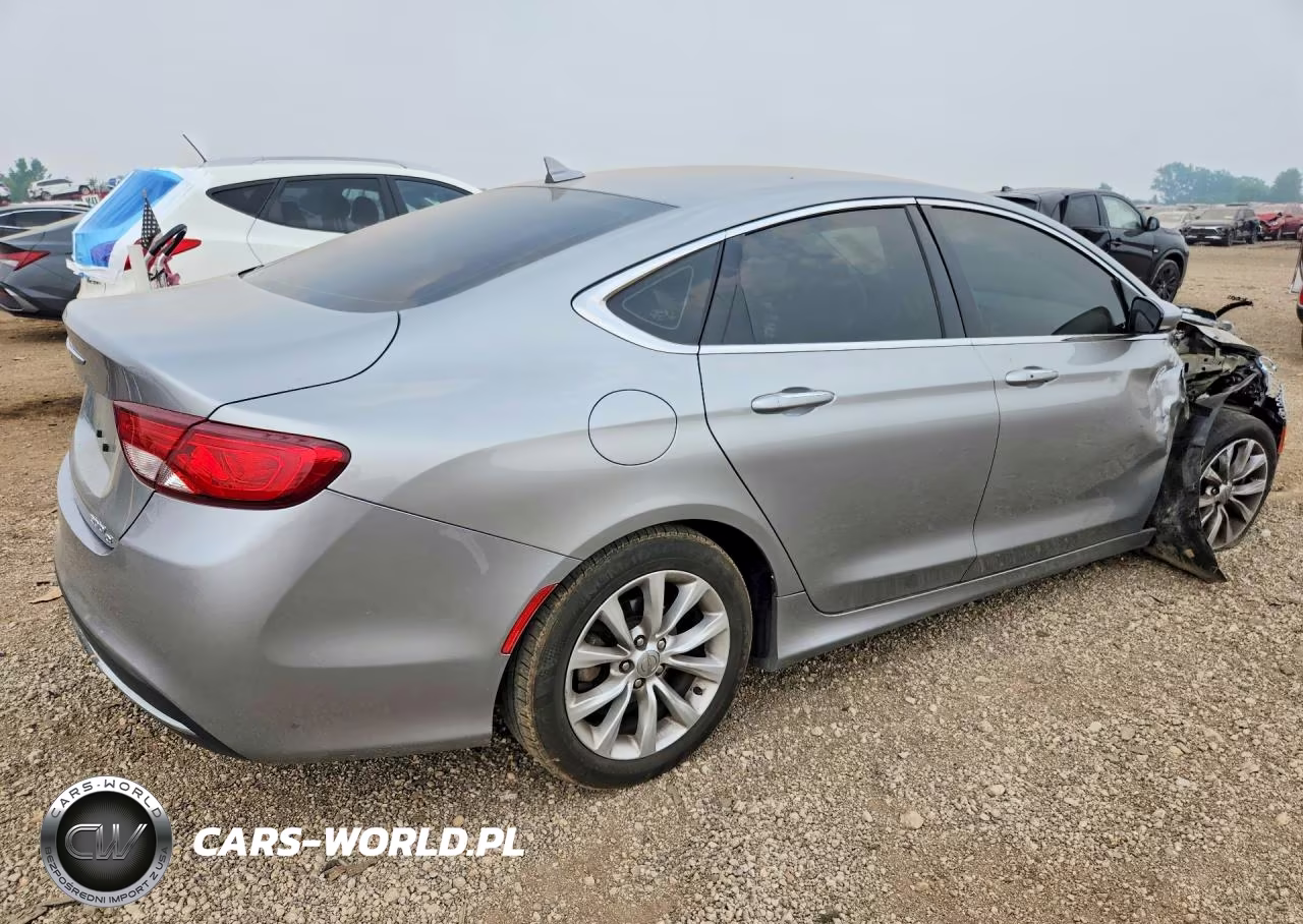 2016 Chrysler 200 C VIN:1C3CCCCB1GN134228 - 3