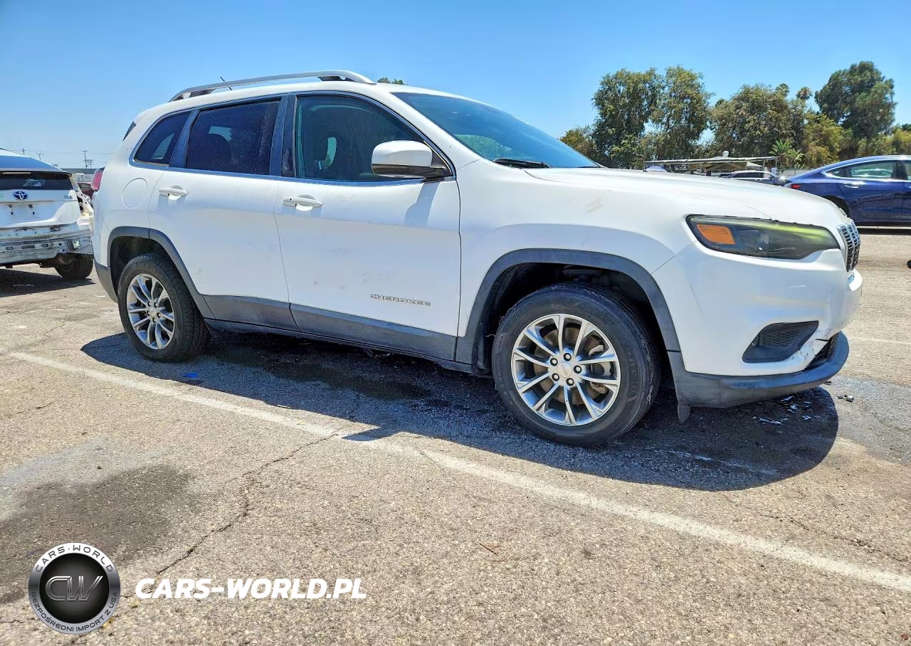 2019 Jeep Cherokee Latitude Plus VIN:1C4PJLLB0KD262591 - 4