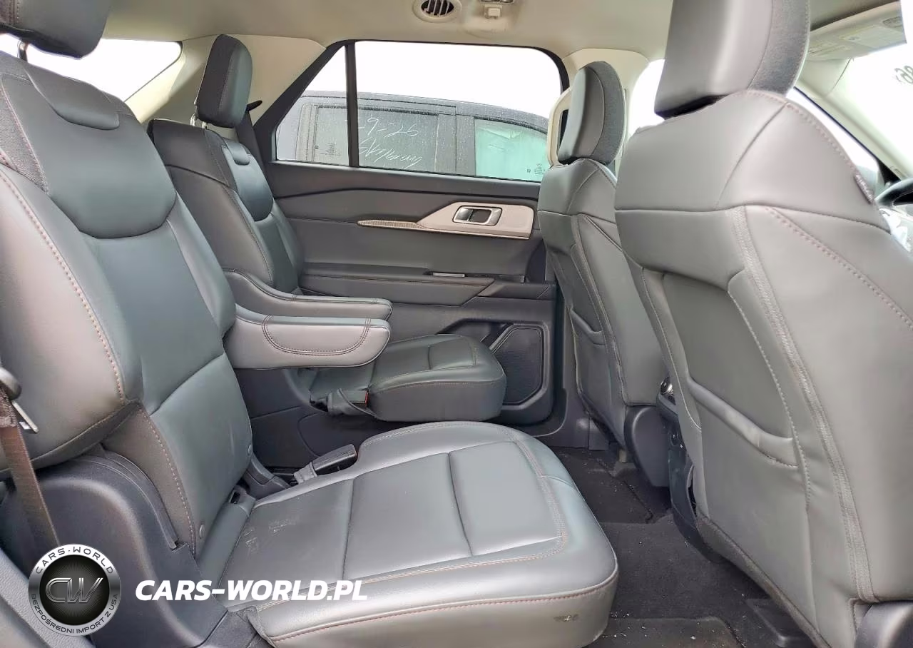 2025 Ford Explorer Active VIN:1FMUK8DH6SGA99049 - 11