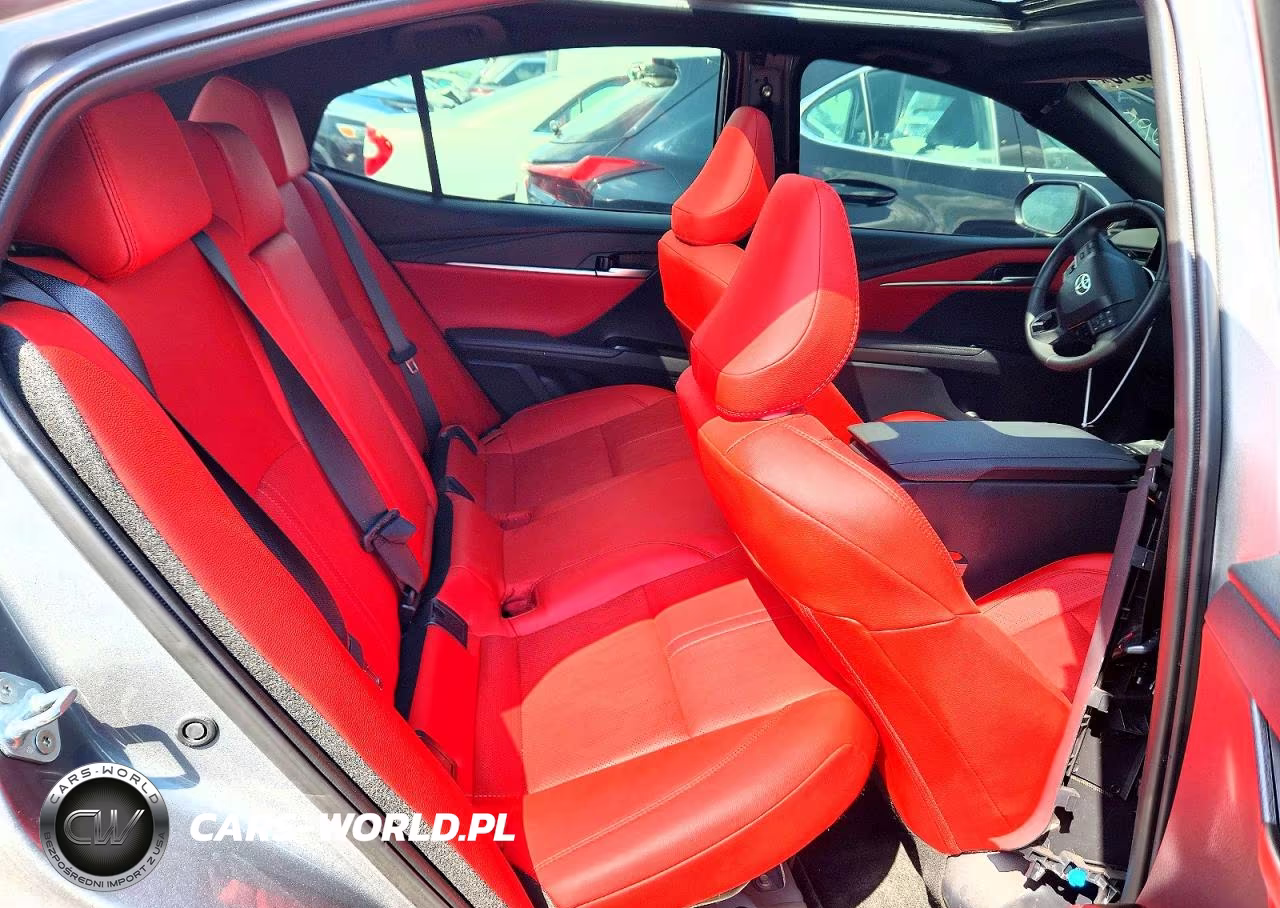 2025 Toyota Camry Xse VIN:4T1DBADK8SU503084 - 10