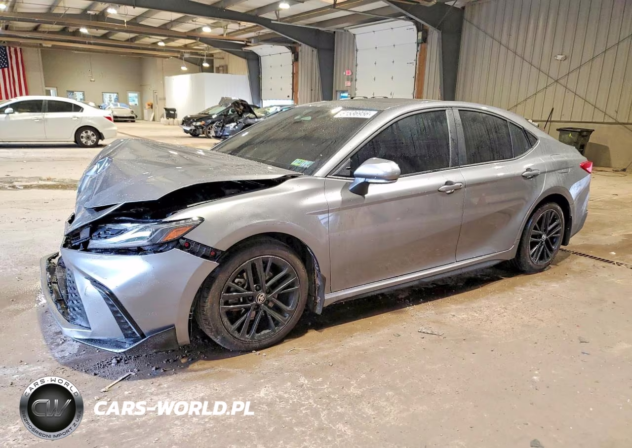 2025 Toyota Camry Se – zdjęcie 1 z 12