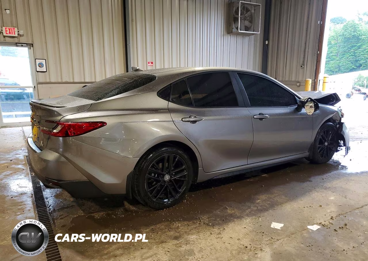 2025 Toyota Camry Se VIN:4T1DAACK0SU524273 - 3