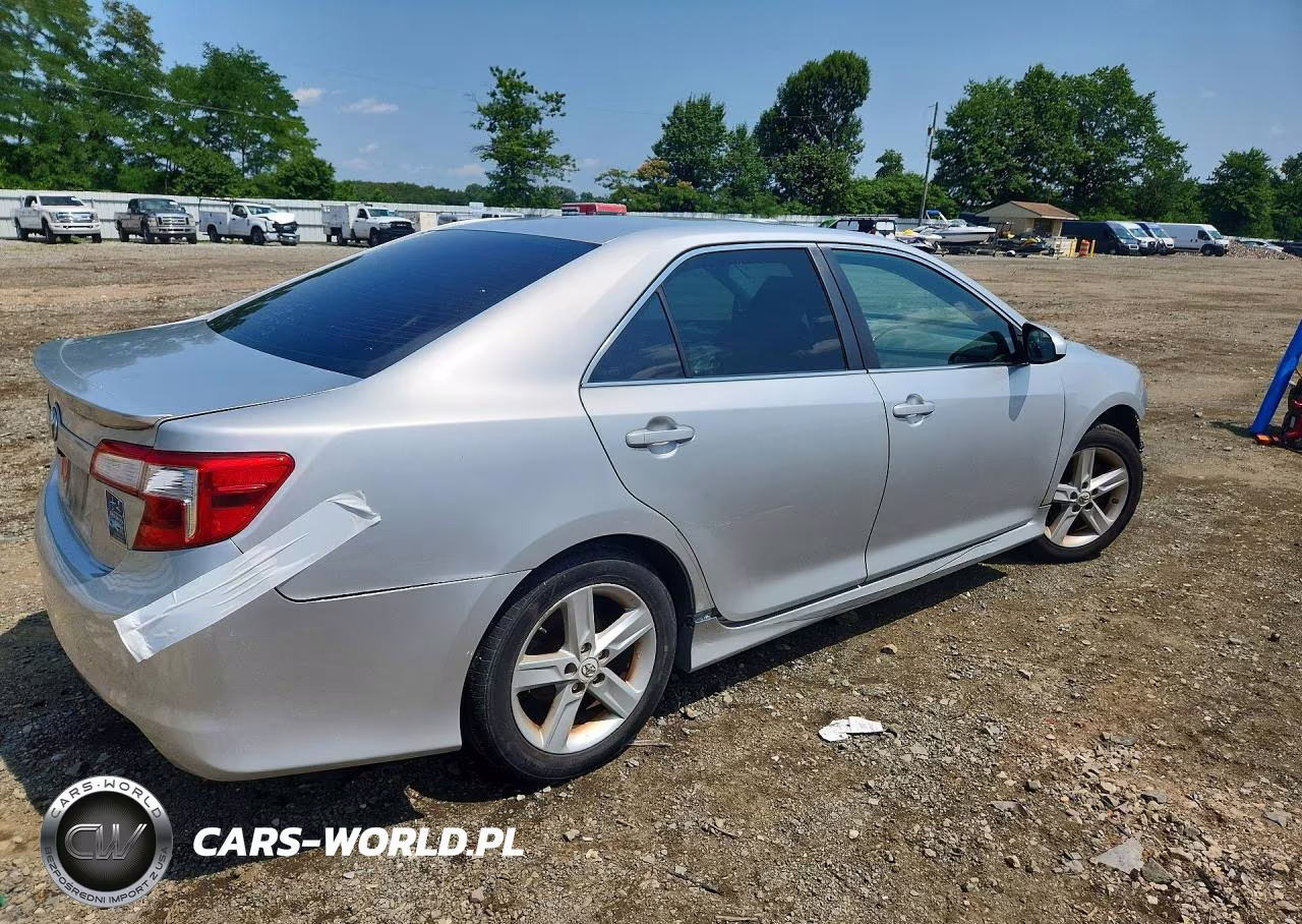 2012 Toyota Camry Se VIN:4T1BF1FK5CU503618 - 3