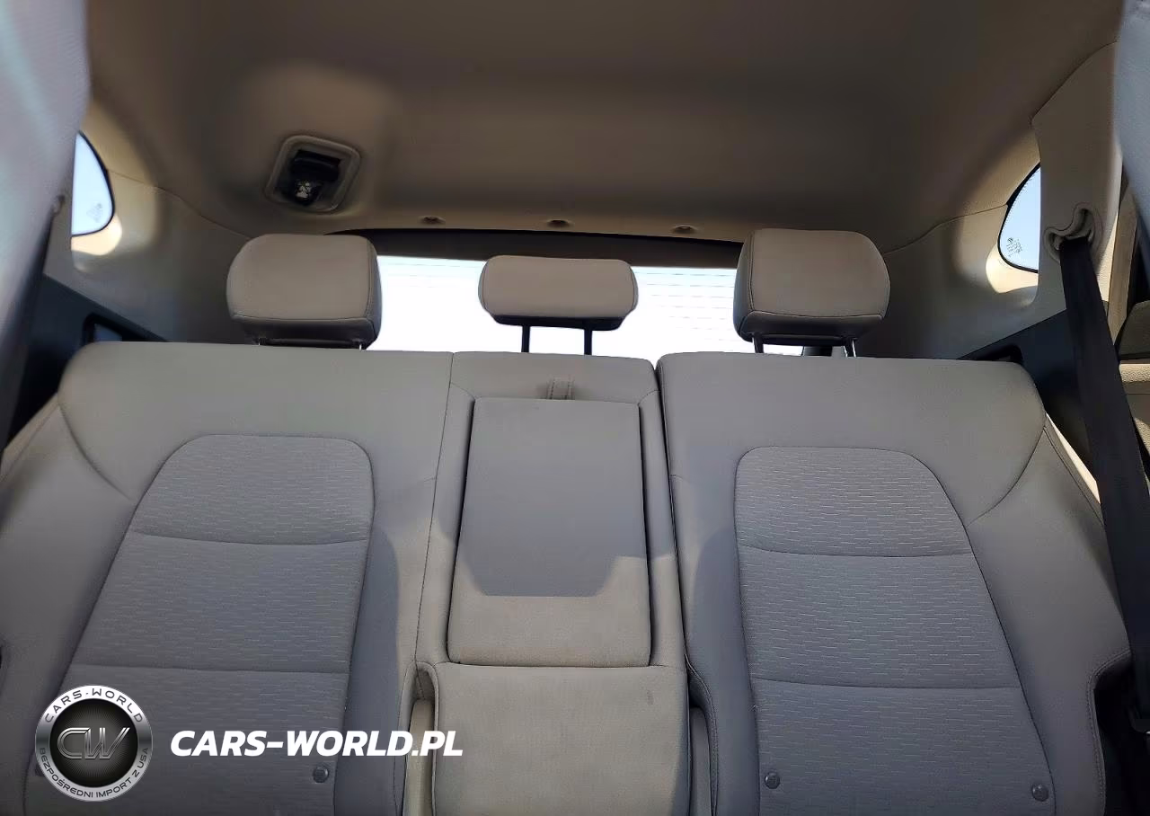 2019 Hyundai Tucson Se VIN:KM8J2CA40KU037722 - 10