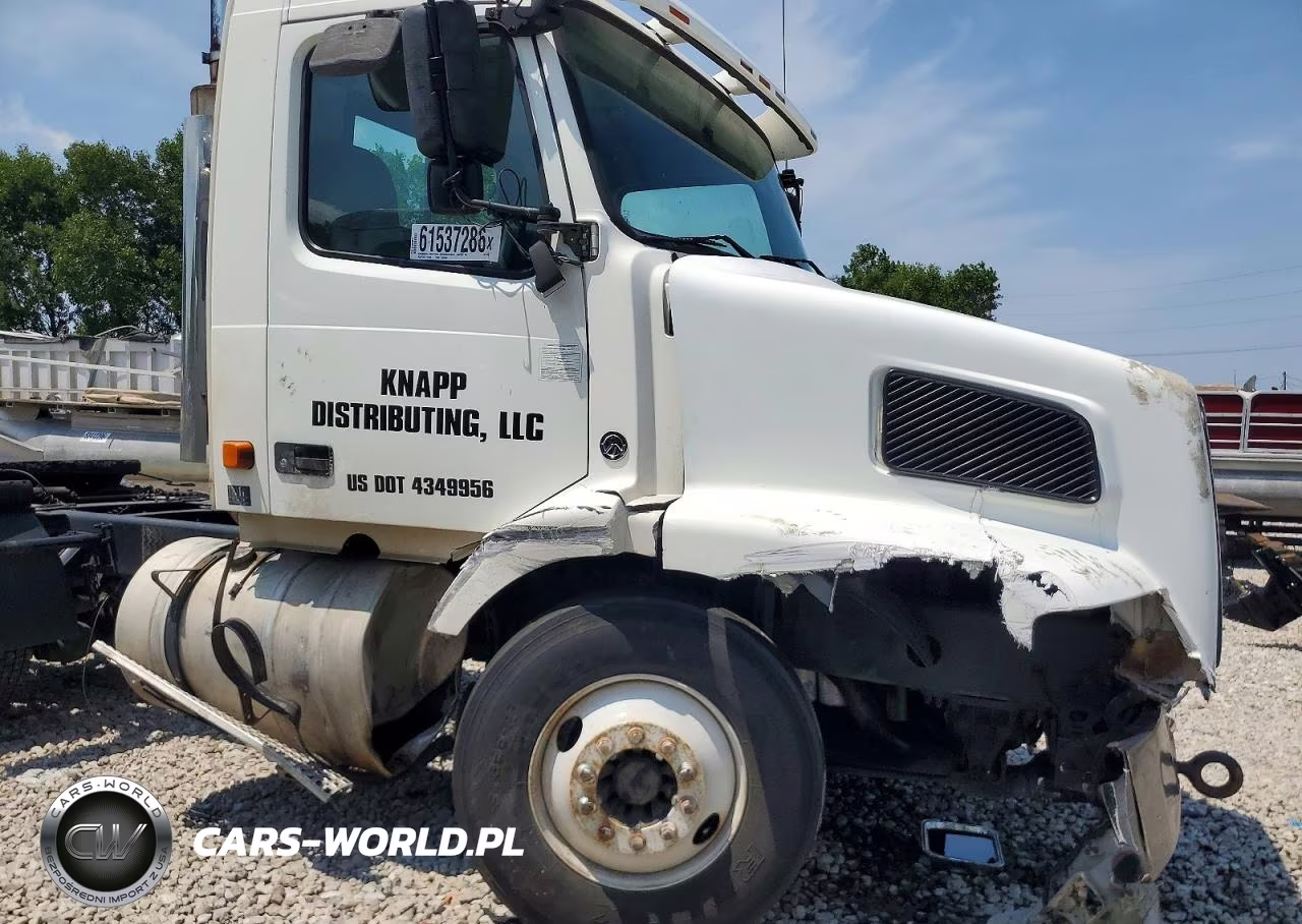 2007 Volvo Vnm Semi Truck VIN:4V4MC9GF67N468260 - 13