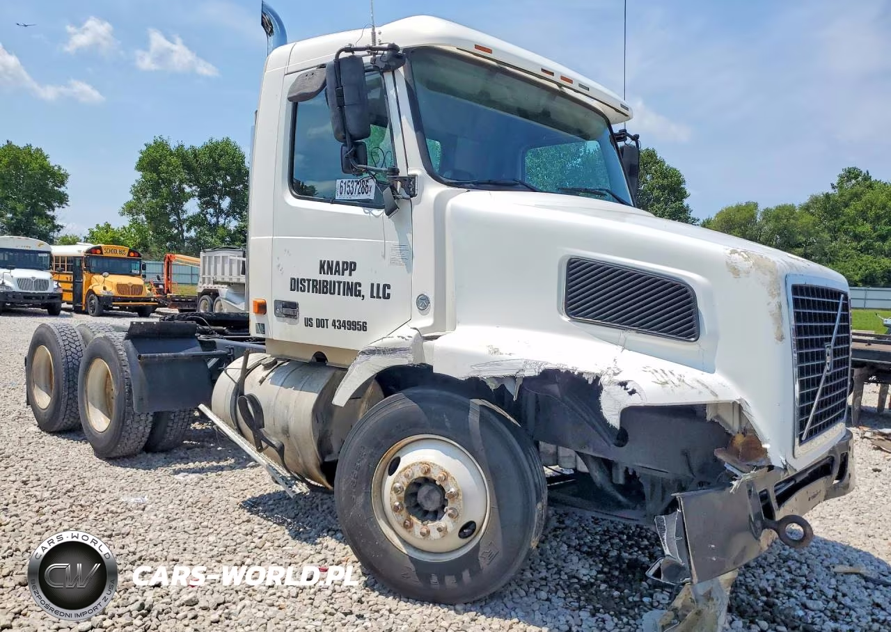 2007 Volvo Vnm Semi Truck VIN:4V4MC9GF67N468260 - 4