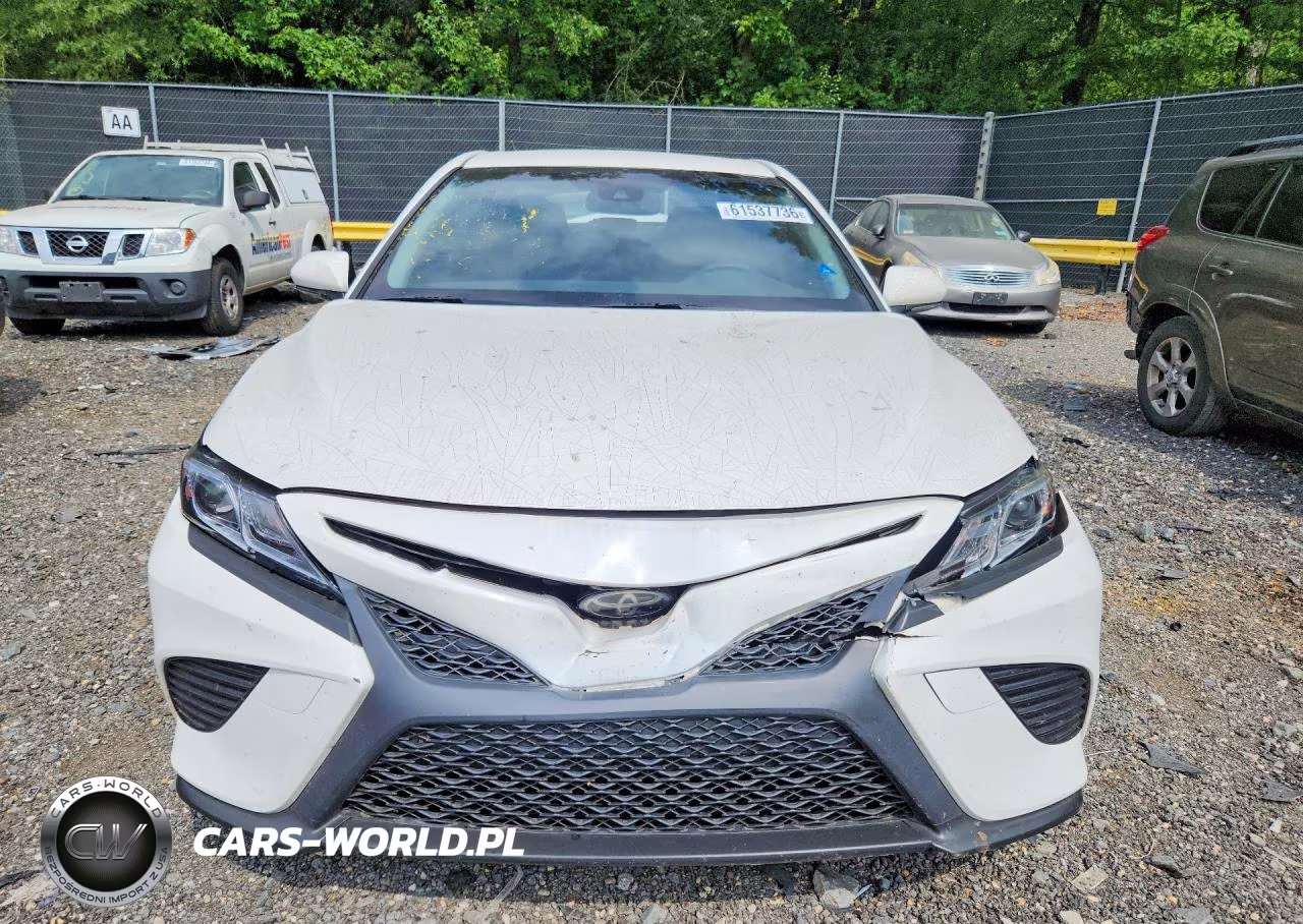 2018 Toyota Camry Se VIN:JTNB11HK1J3050189 - 5