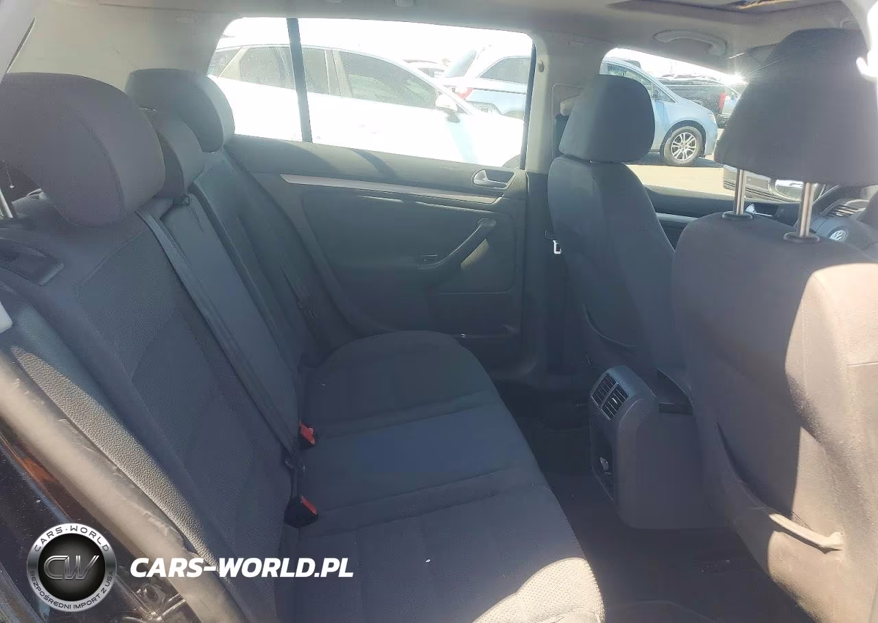 2009 Volkswagen Rabbit VIN:WVWDB71K49W140700 - 10