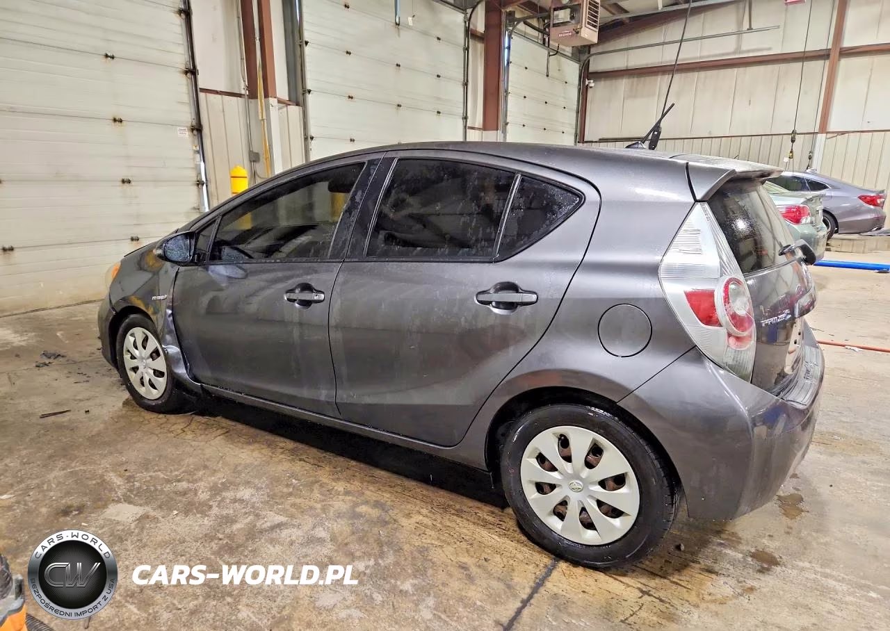 2012 Toyota Prius C Two VIN:JTDKDTB3XC1507220 - 2