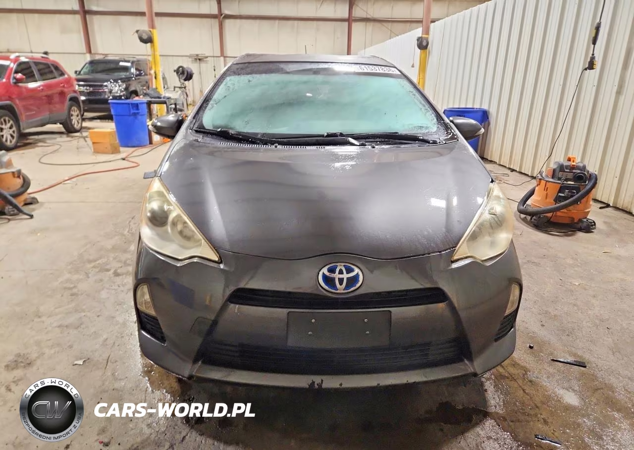 2012 Toyota Prius C Two VIN:JTDKDTB3XC1507220 - 5