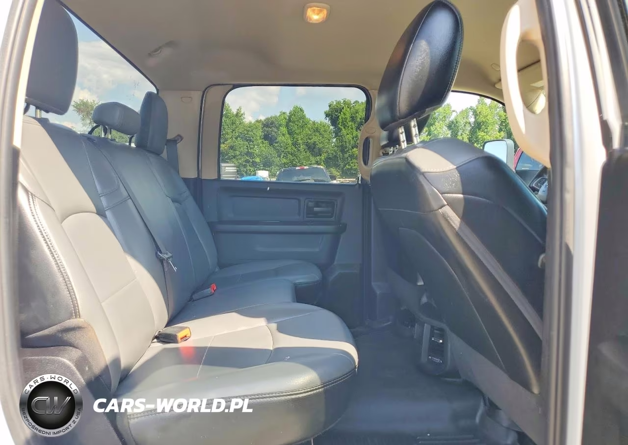 2020 Ram 3500 VIN:3C7WRTCL4LG302529 - 10