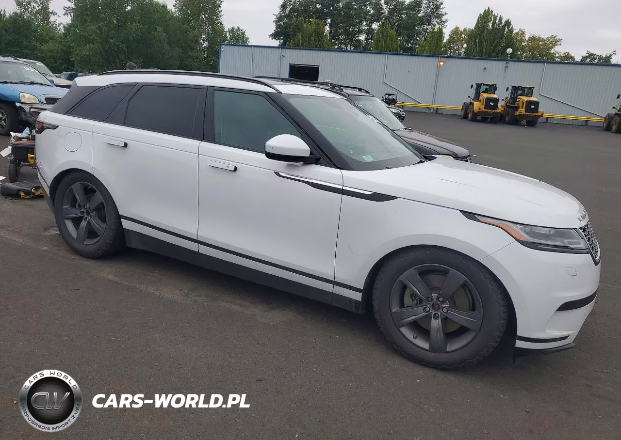 2018 Land Rover Range Rover Velar S VIN:SALYB2RV1JA747179 - 4
