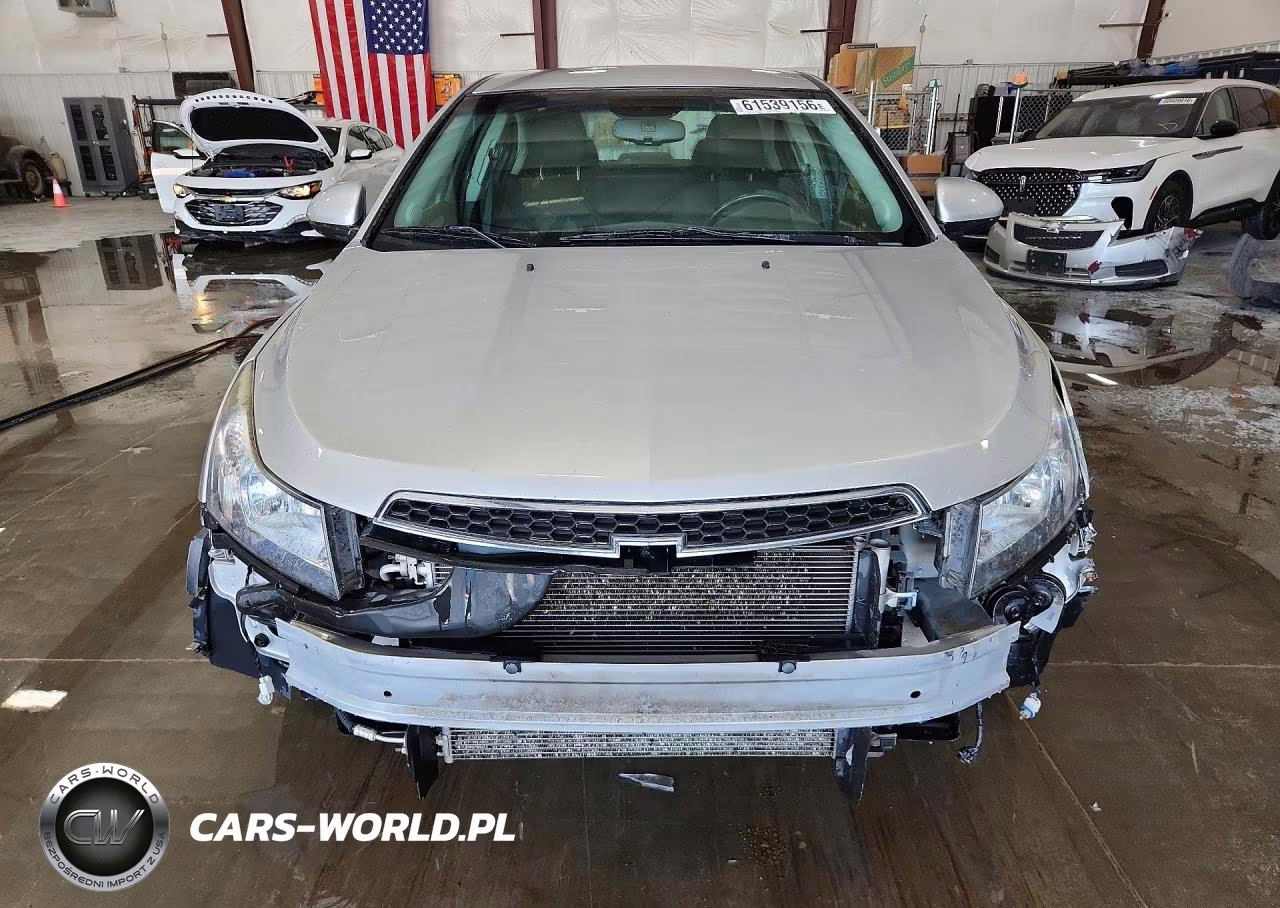 2014 Chevrolet Cruze Lt VIN:1G1PC5SB4E7364155 - 5