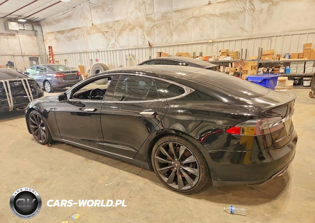 2014 Tesla Model S VIN:5YJSA1H25EFP63111 - 2
