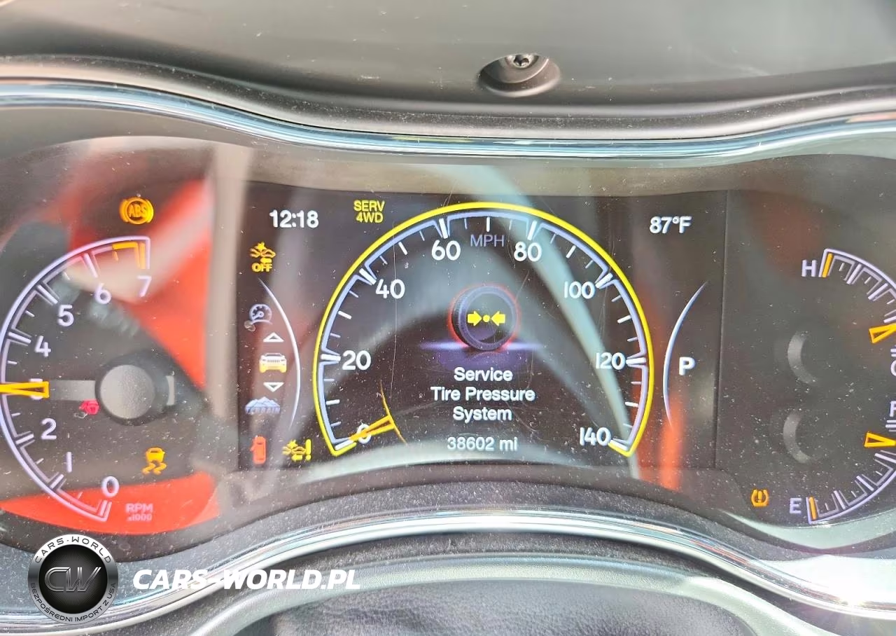 2021 Jeep Grand Cherokee Limited VIN:1C4RJFBG9MC652332 - 9