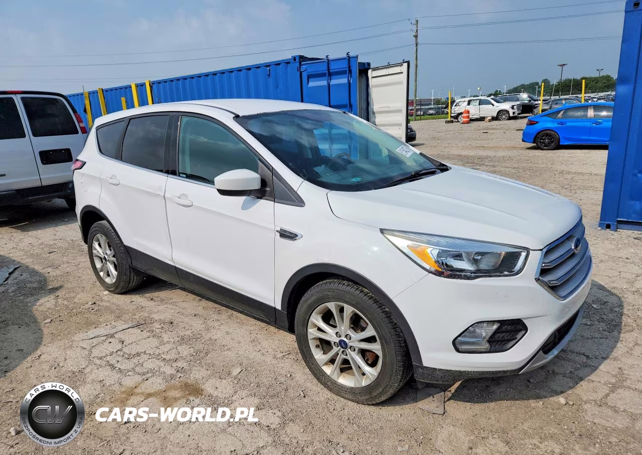 2017 Ford Escape Se VIN:1FMCU0GD1HUE90085 - 4