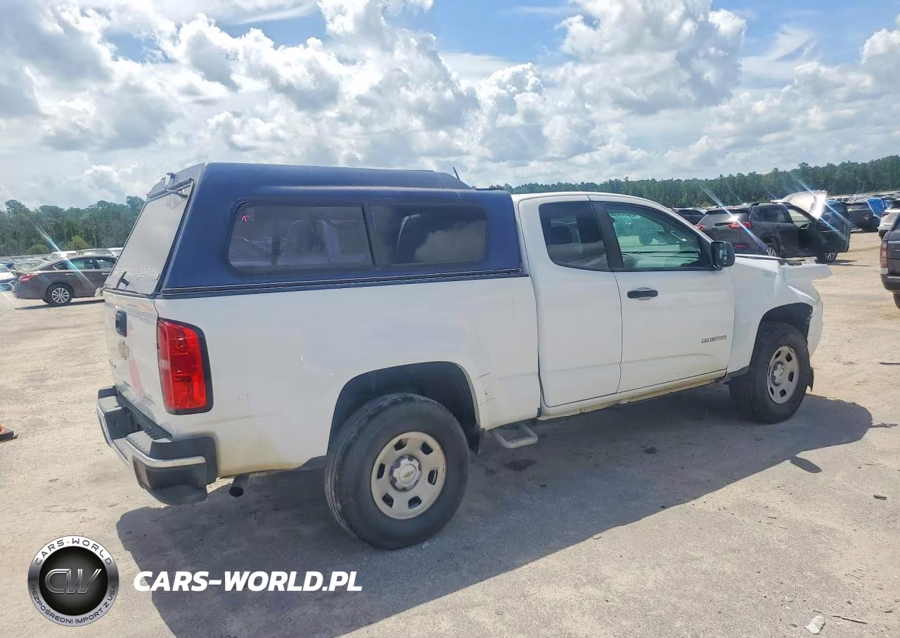 2019 Chevrolet Colorado VIN:1GCHSBEA7K1169925 - 3