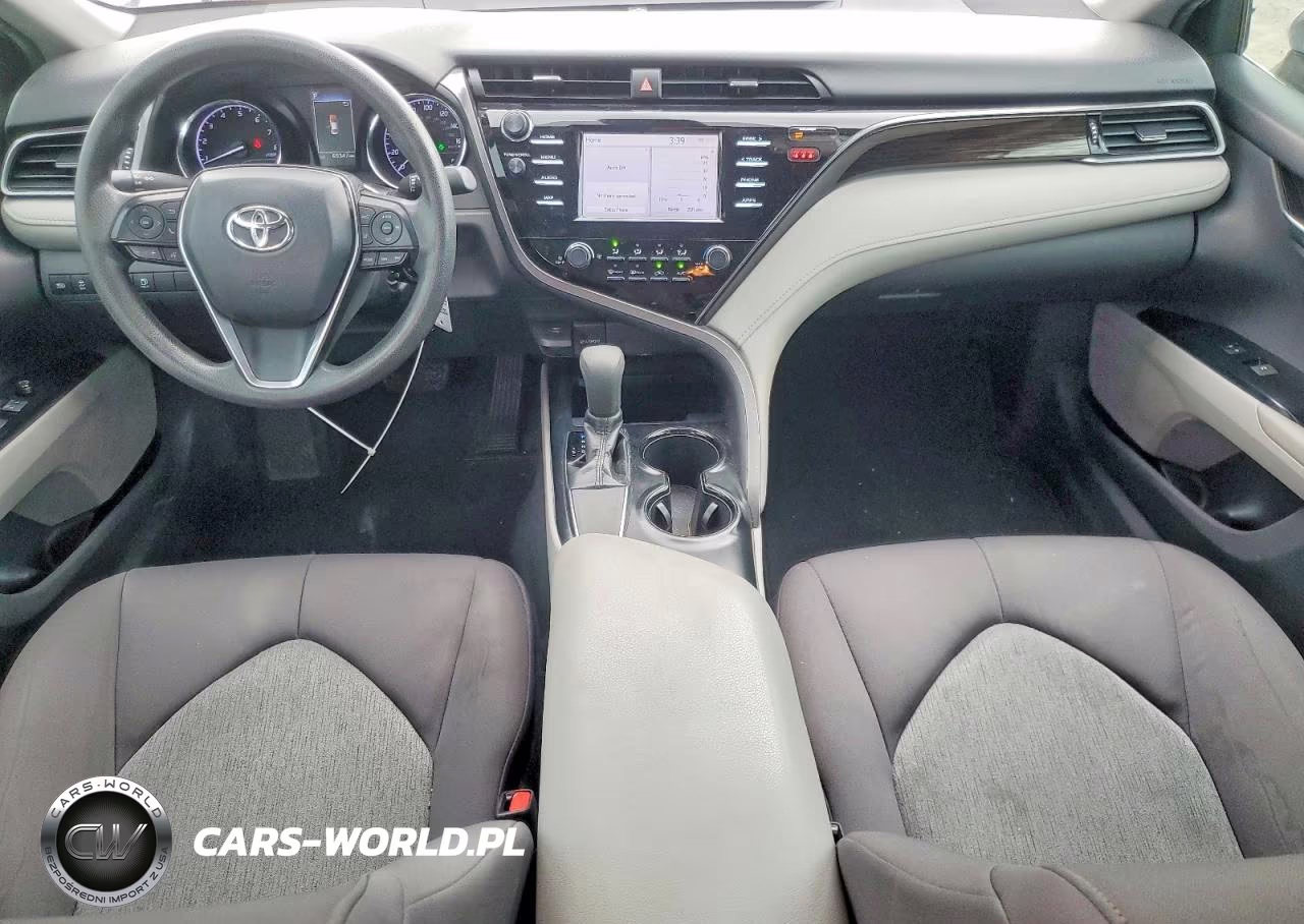 2019 Toyota Camry Le VIN:4T1B11HK5KU769571 - 8