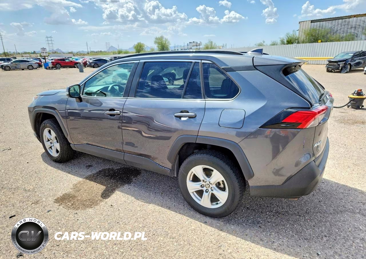 2021 Toyota Rav4 Xle VIN:2T3W1RFV4MC117176 - 2