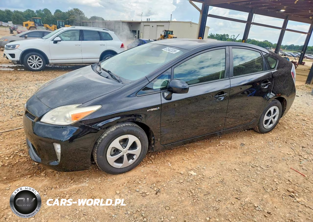 2014 Toyota Prius Three – zdjęcie 1 z 12