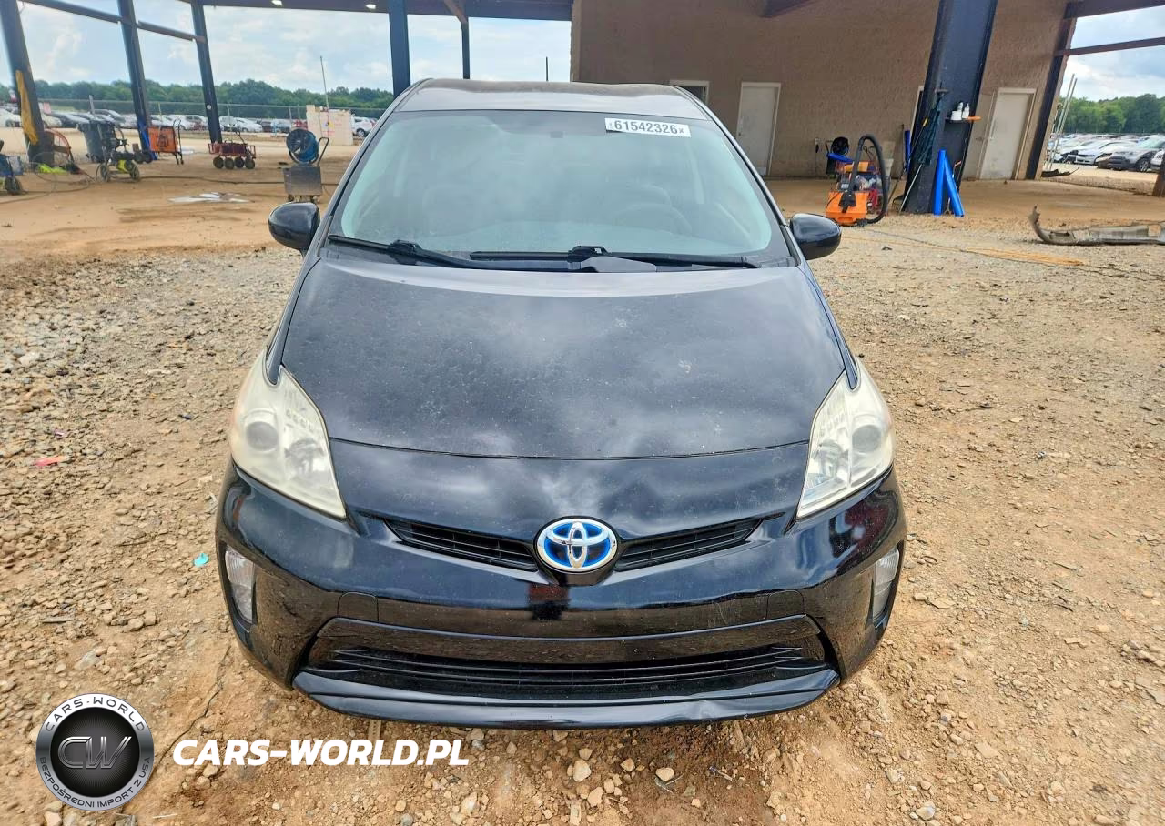2014 Toyota Prius Three VIN:JTDKN3DU9E0390581 - 5