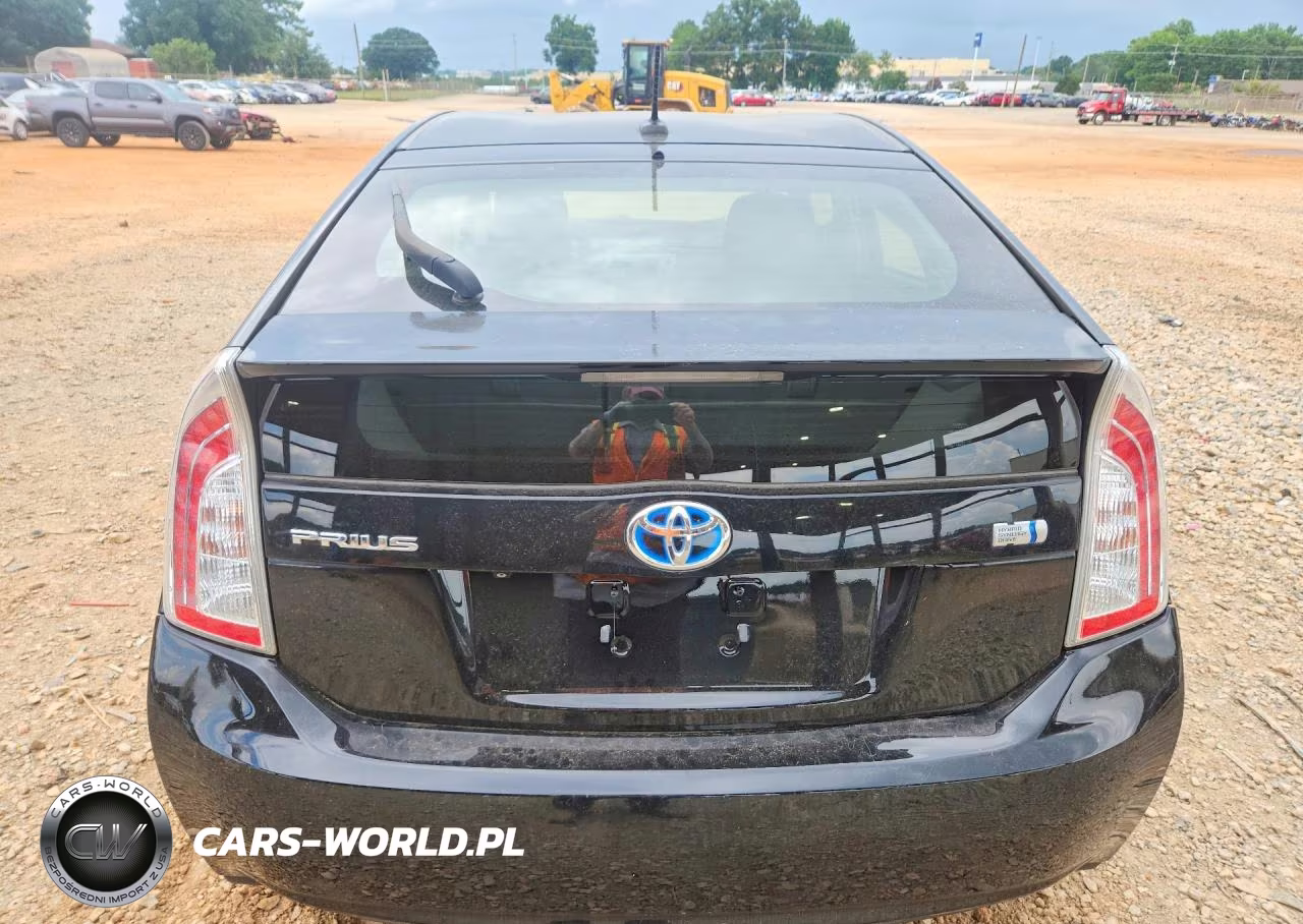 2014 Toyota Prius Three VIN:JTDKN3DU9E0390581 - 6