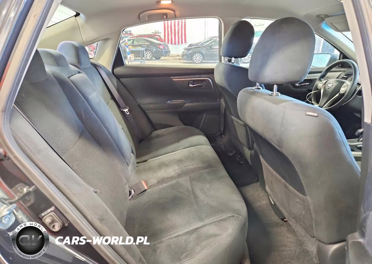 2015 Nissan Altima 2.5 S VIN:1N4AL3AP4FN333134 - 10