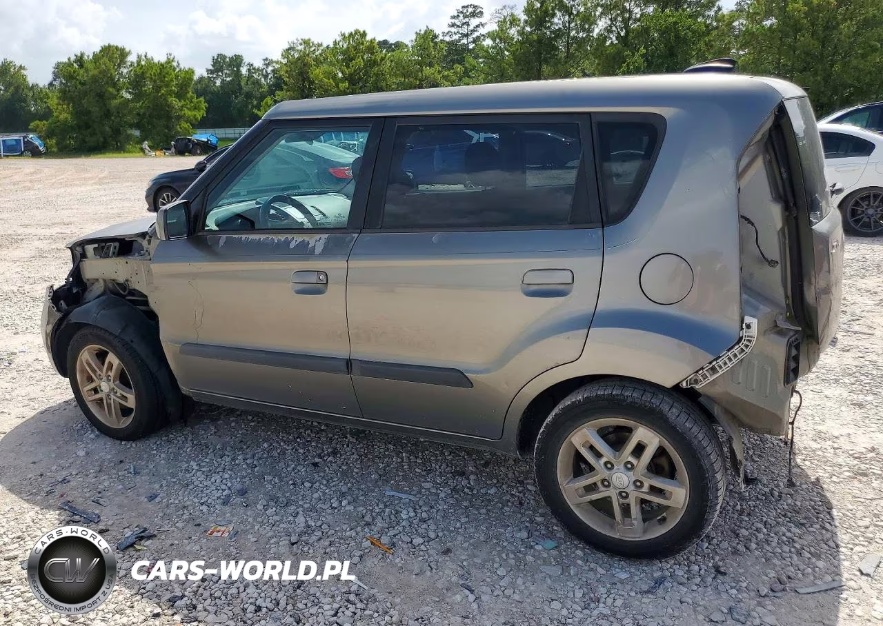 2010 Kia Soul + VIN:KNDJT2A22A7070177 - 2