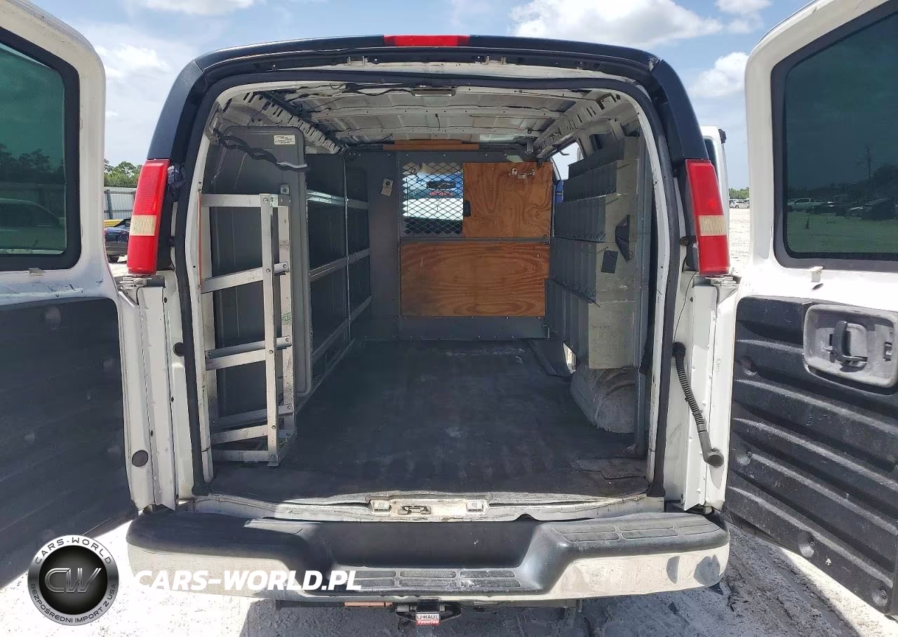 2014 Chevrolet Express G2500 VIN:1GCWGFCAXE1141253 - 10