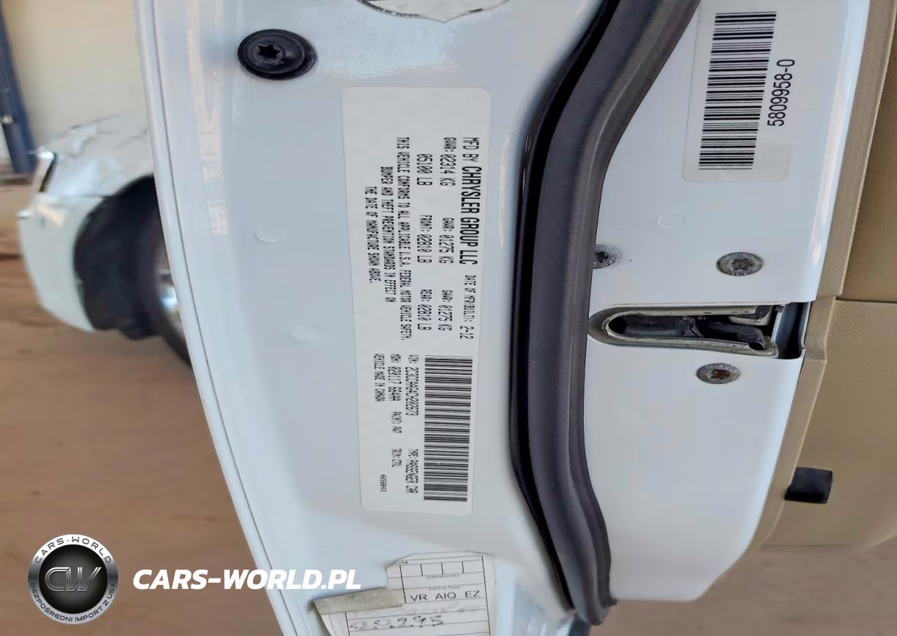 2012 Chrysler 300 VIN:2C3CCAAG4CH202673 - 12