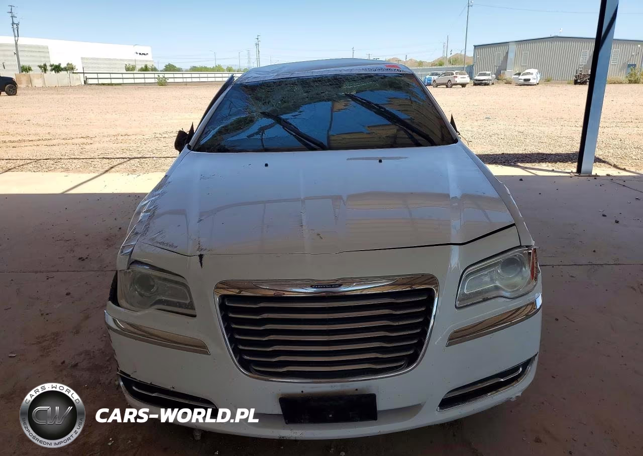 2012 Chrysler 300 VIN:2C3CCAAG4CH202673 - 5