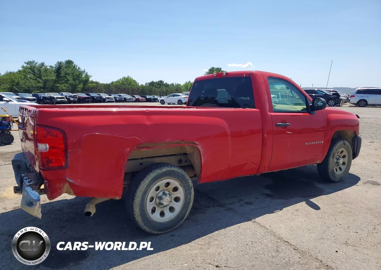 2008 Chevrolet Silverado C1500 VIN:1GCEC14X68Z316827 - 3