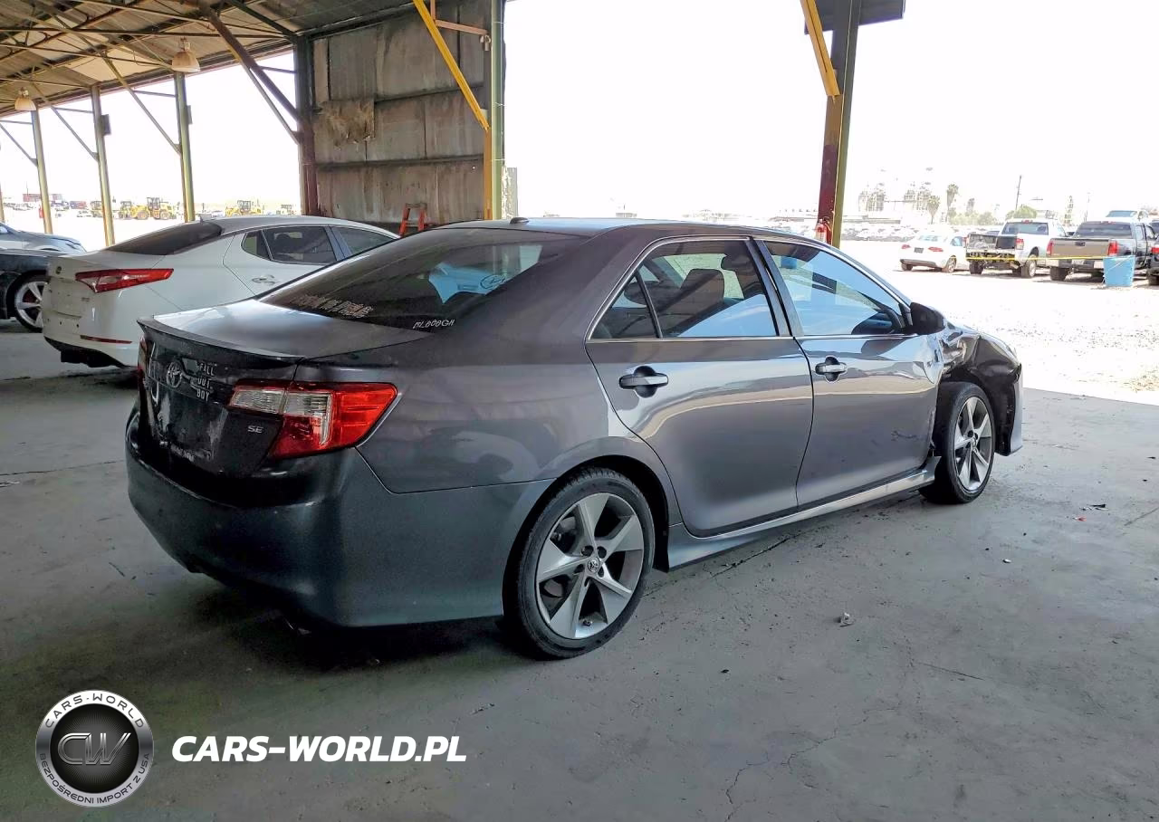2014 Toyt Camry VIN:4T1BK1FKXEU543160 - 3