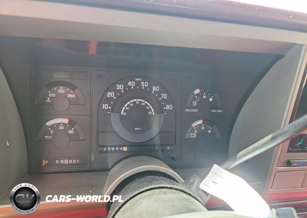 1989 Chevrolet Gmt-400 C1500 VIN:2GCEC19K1K1234839 - 9