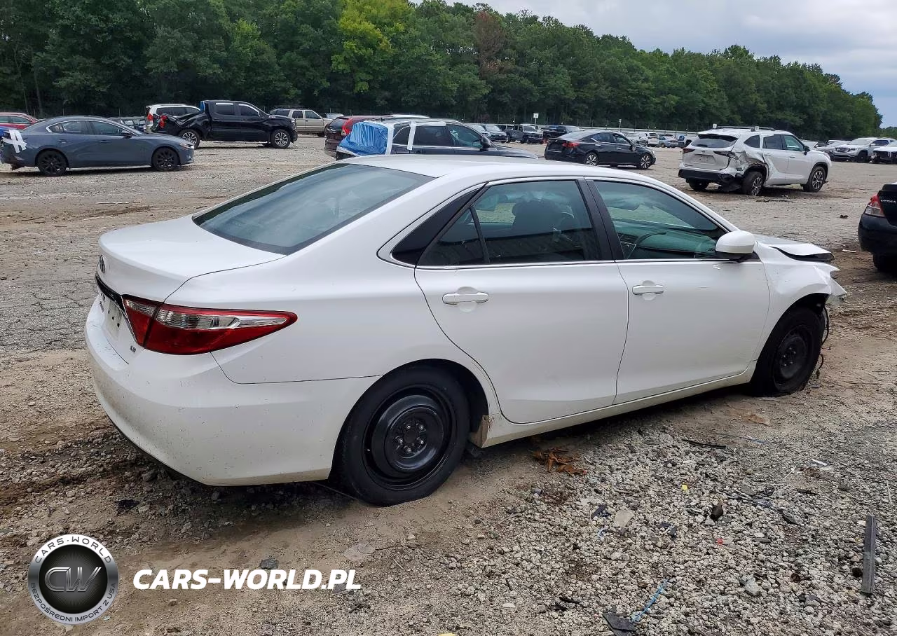 2017 Toyota Camry Le VIN:4T1BF1FK7HU453795 - 3