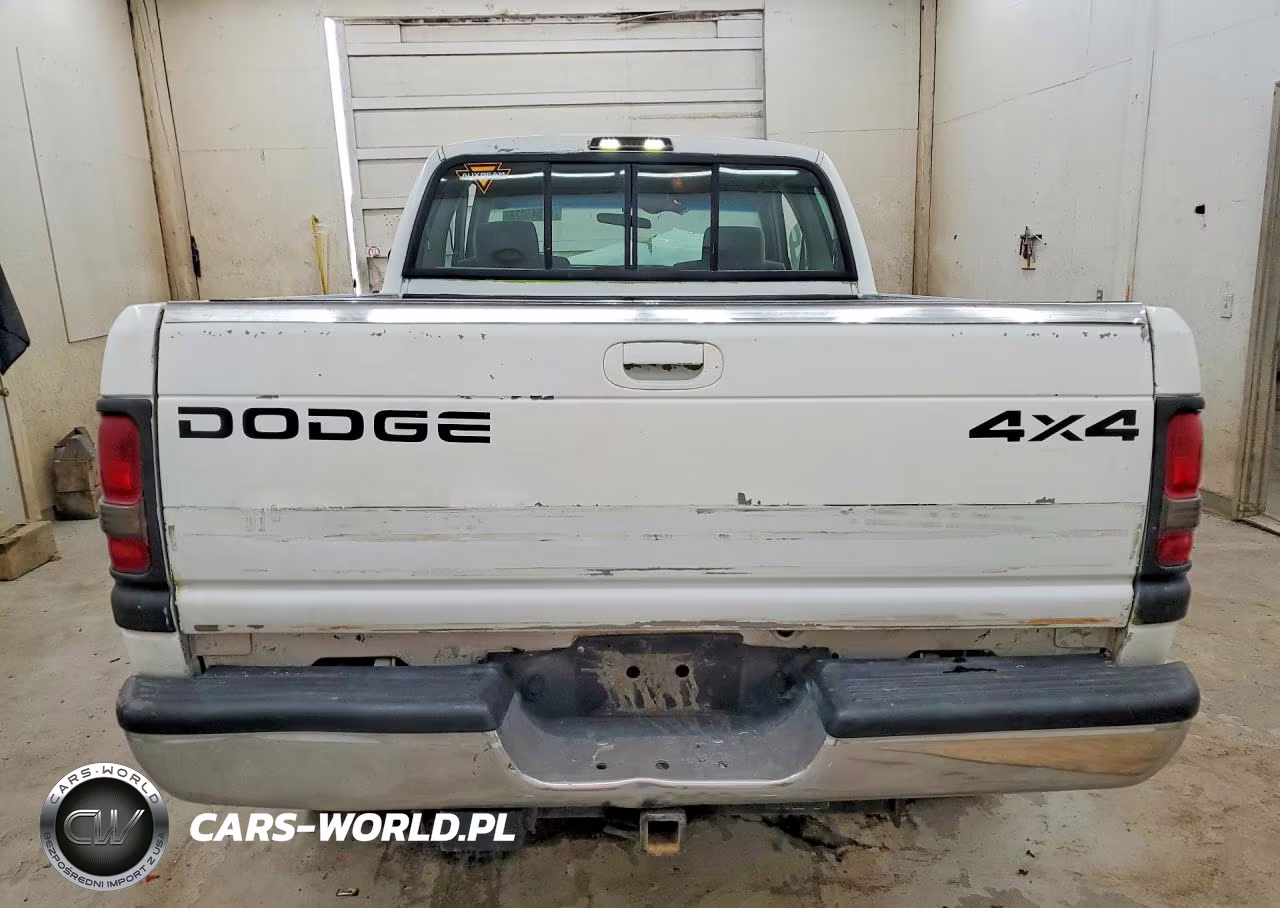 1996 Dodge Ram 1500 VIN:3B7HF13Z7TG194639 - 6