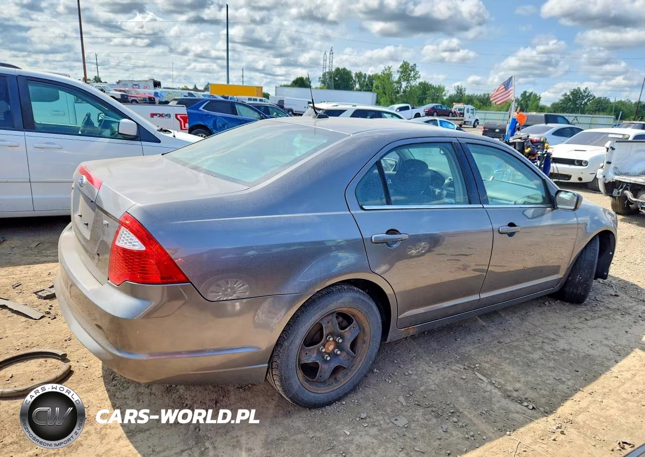 2010 Ford Fusion Se VIN:3FAHP0HA6AR384644 - 3