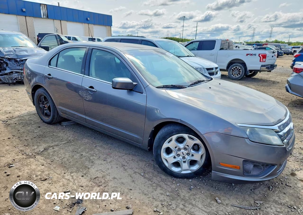 2010 Ford Fusion Se VIN:3FAHP0HA6AR384644 - 4