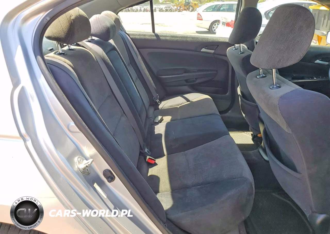 2008 Honda Accord Lx VIN:JHMCP263X8C071088 - 10