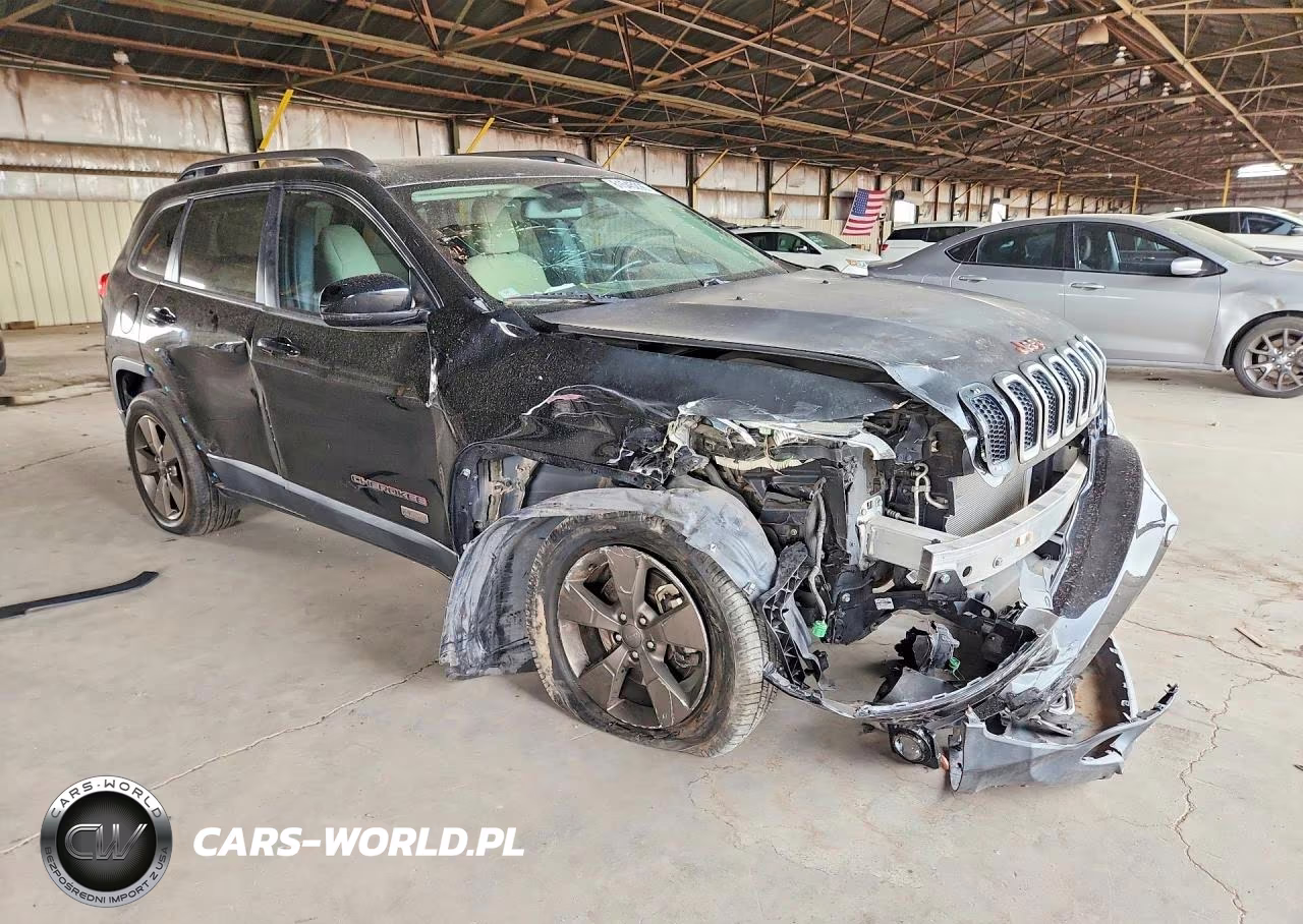 2017 Jeep Cherokee VIN:1C4PJMCS0HW568158 - 4