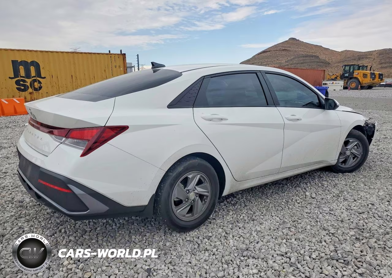 2024 Hyundai Elantra Se VIN:KMHLL4DG3RU779107 - 3