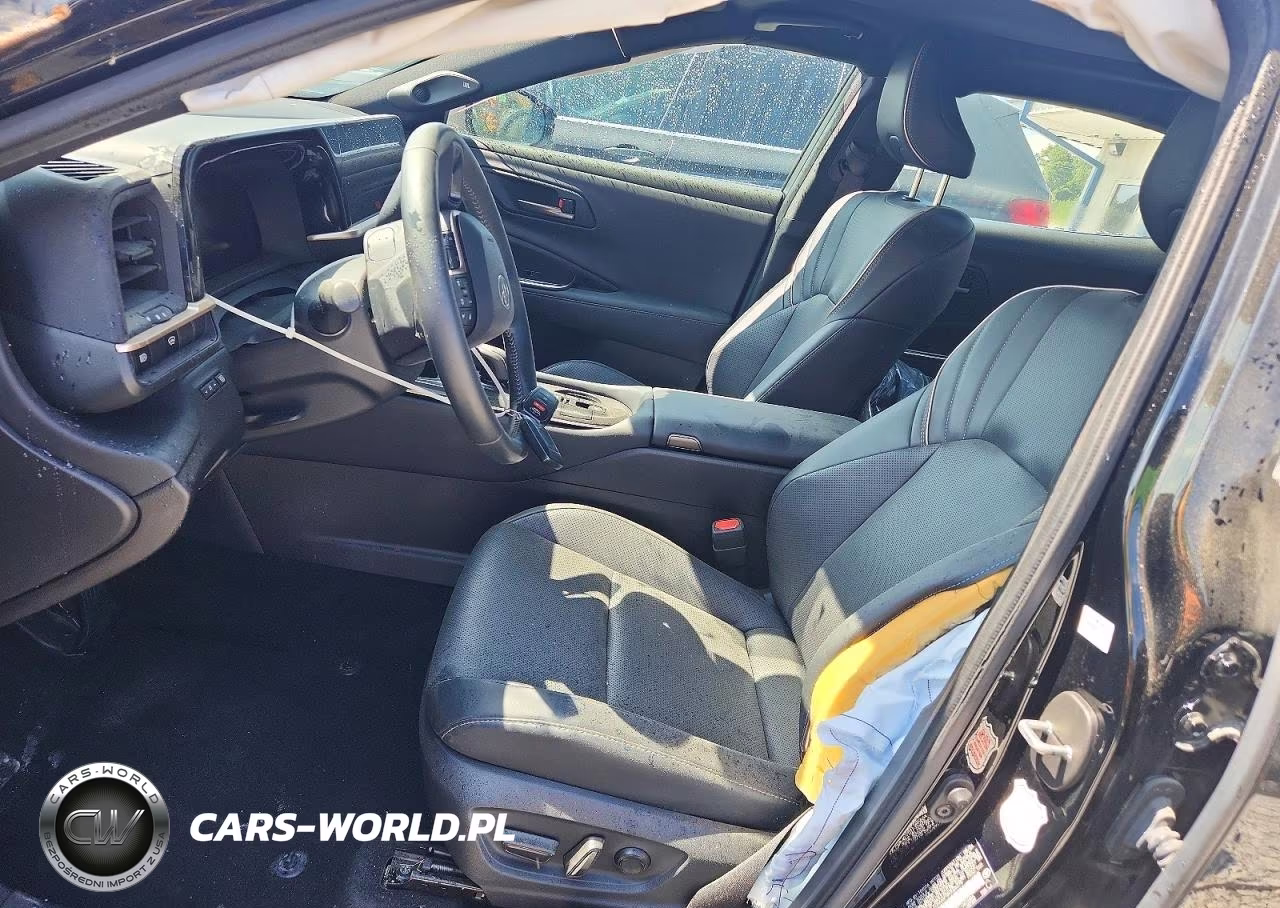 2024 Toyota Crown Limited VIN:JTDAAAAF5R3028379 - 7