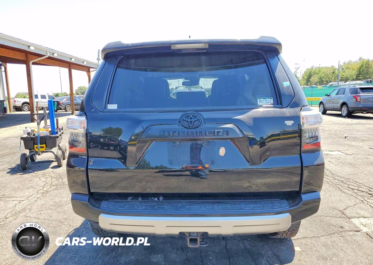 2020 Toyota 4Runner Trd Off-Road Premium VIN:JTEBU5JR6L5748178 - 6