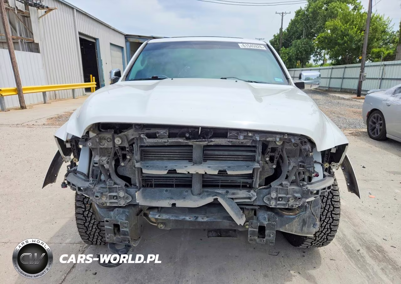 2014 Ram 1500 Laramie VIN:1C6RR7JM7ES475252 - 5