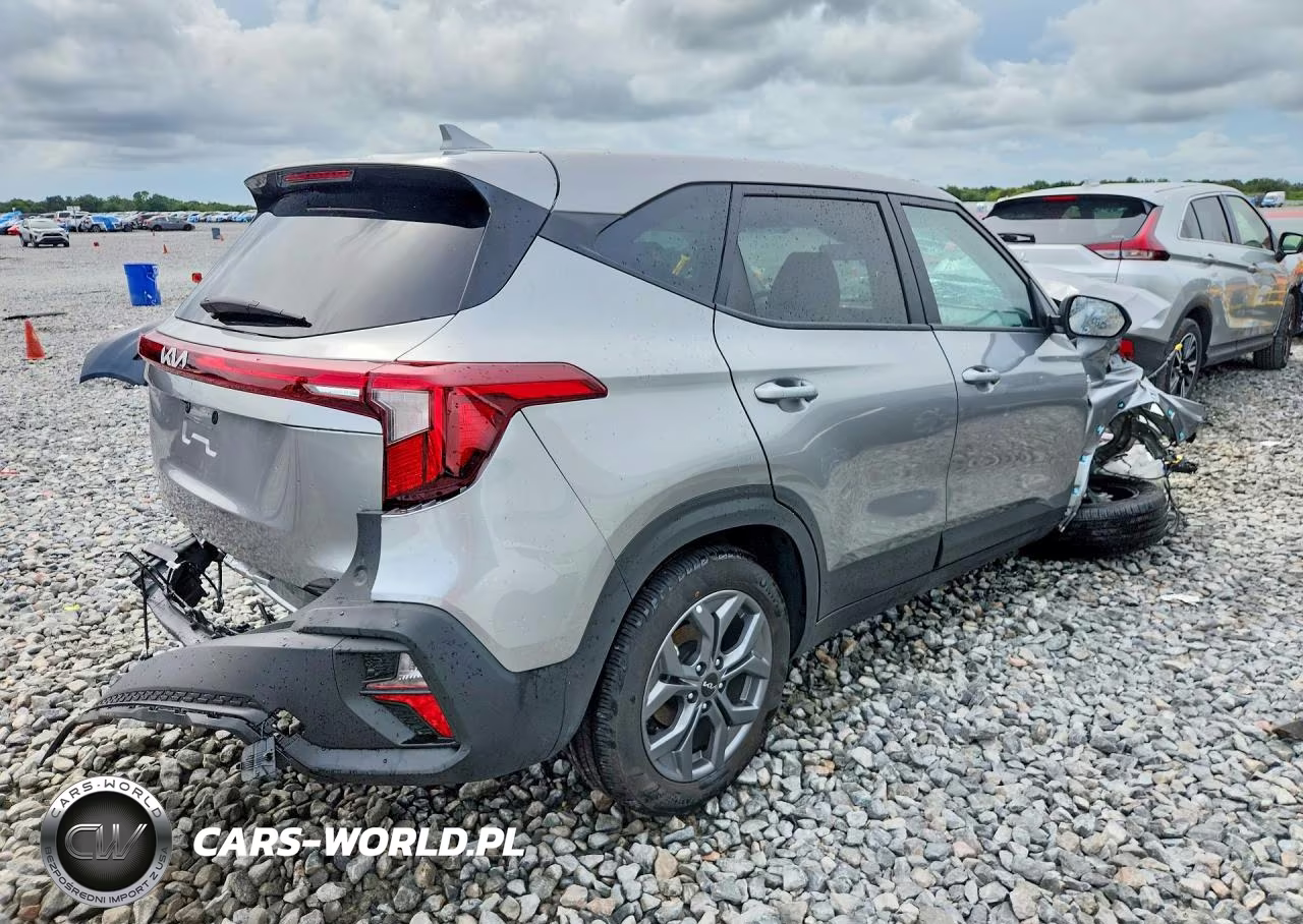 2026 Kia Seltos Lx VIN:KNDEP2AAXT7891057 - 3