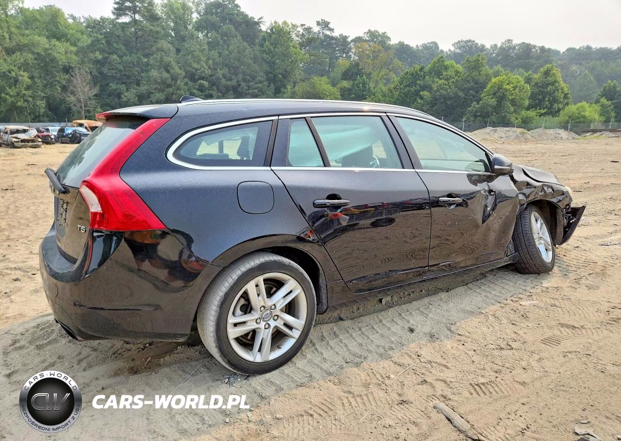 2015 Volvo V60 T5 Premier VIN:YV140MEB5F1207676 - 3